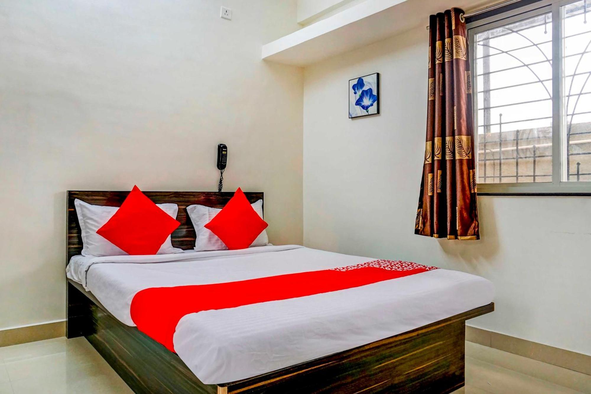 Hotel O Komfort Inn Пюн Екстериор снимка