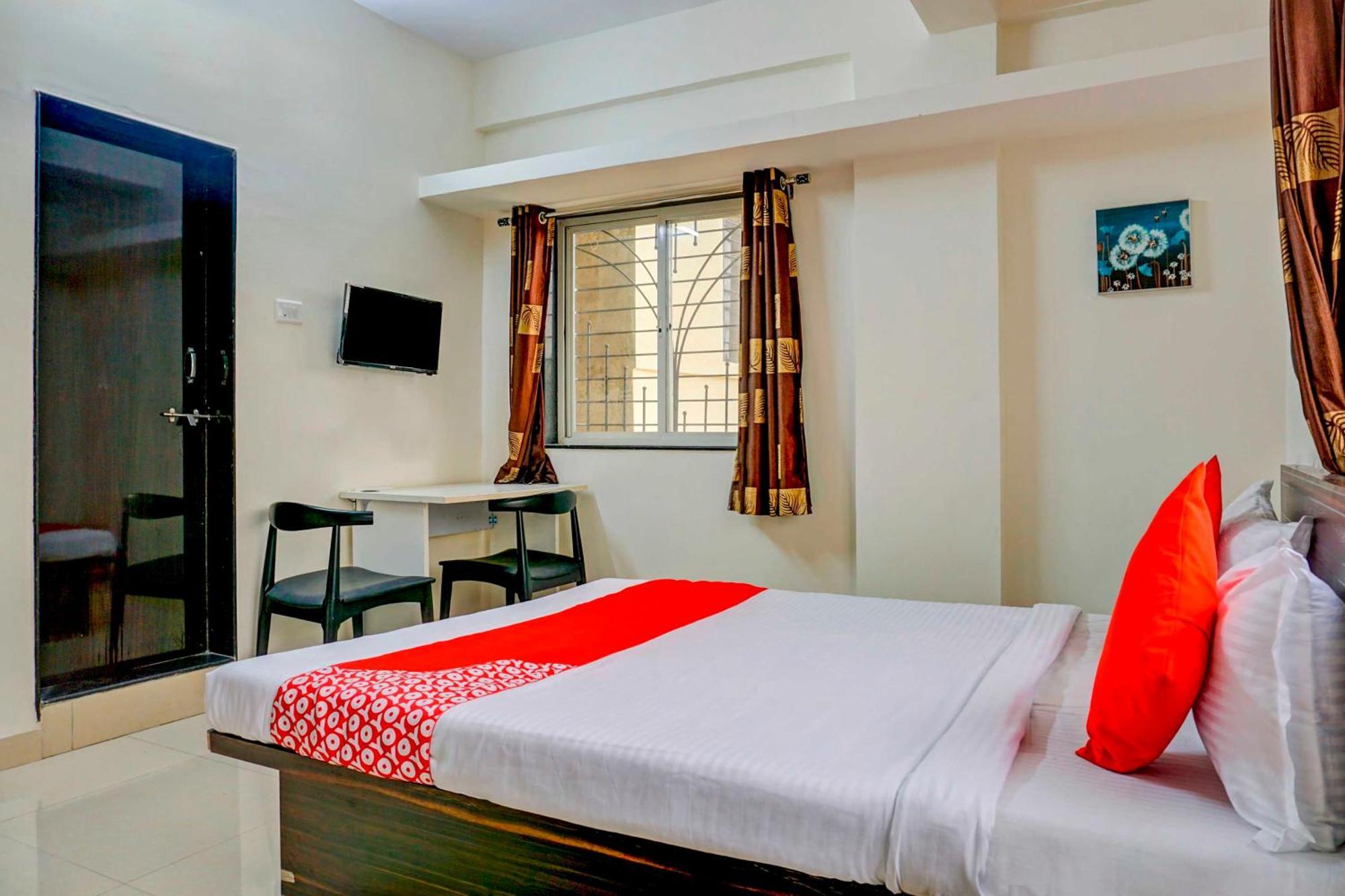 Hotel O Komfort Inn Пюн Екстериор снимка